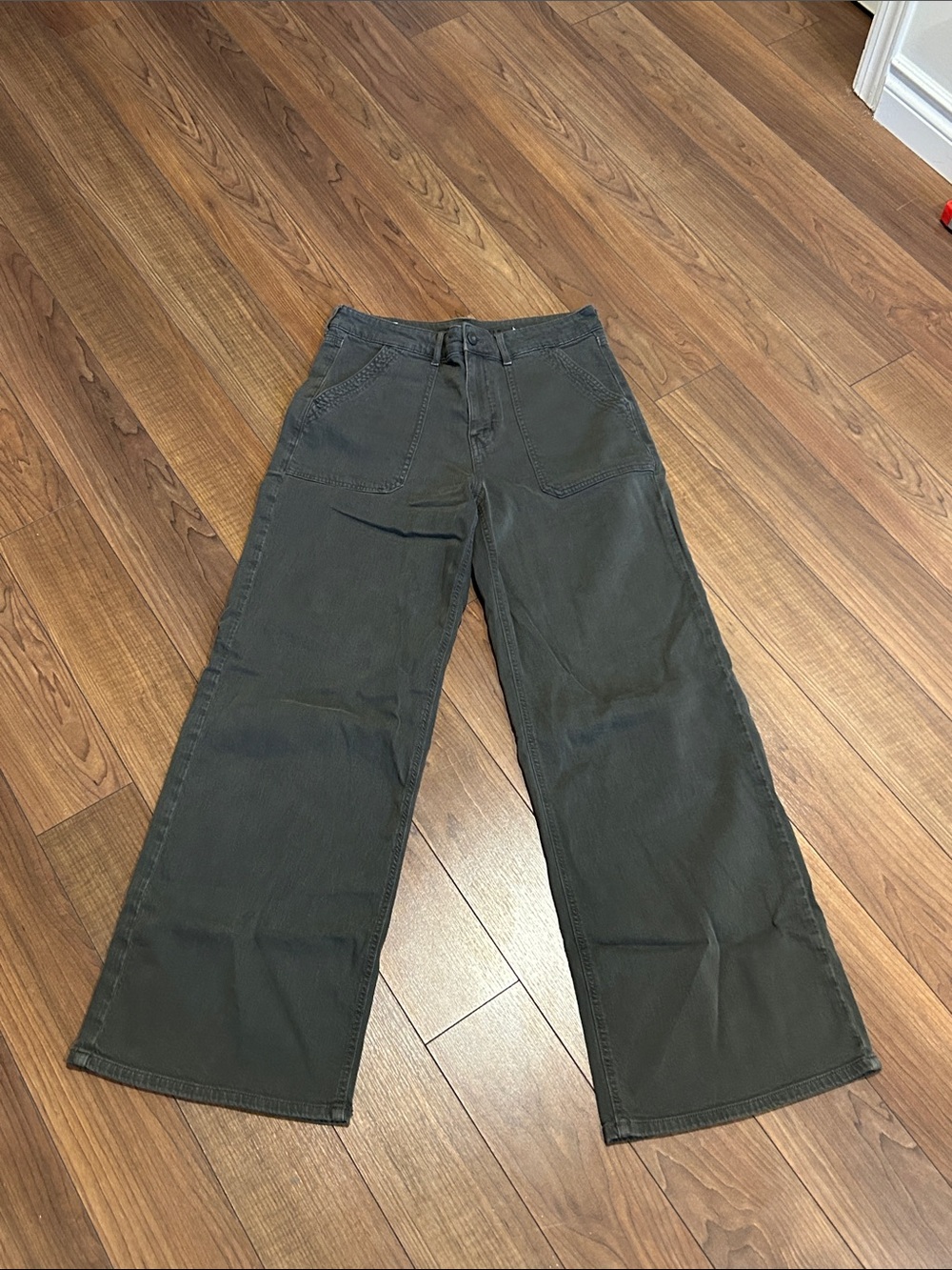American Eagle Dreamy Drape Super High Rise Baggy Wide Leg Pants